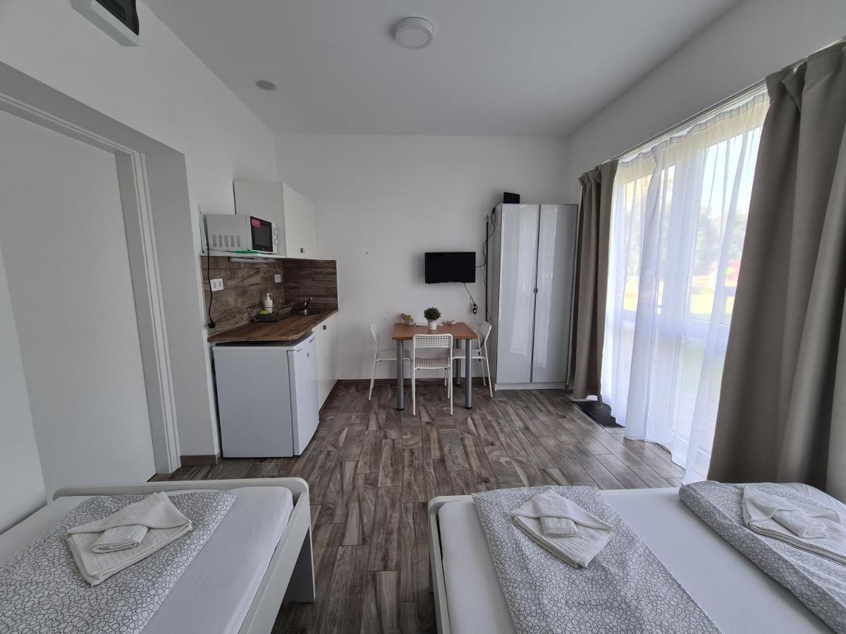 Surman Apartmanok Siófok Exteriör bild