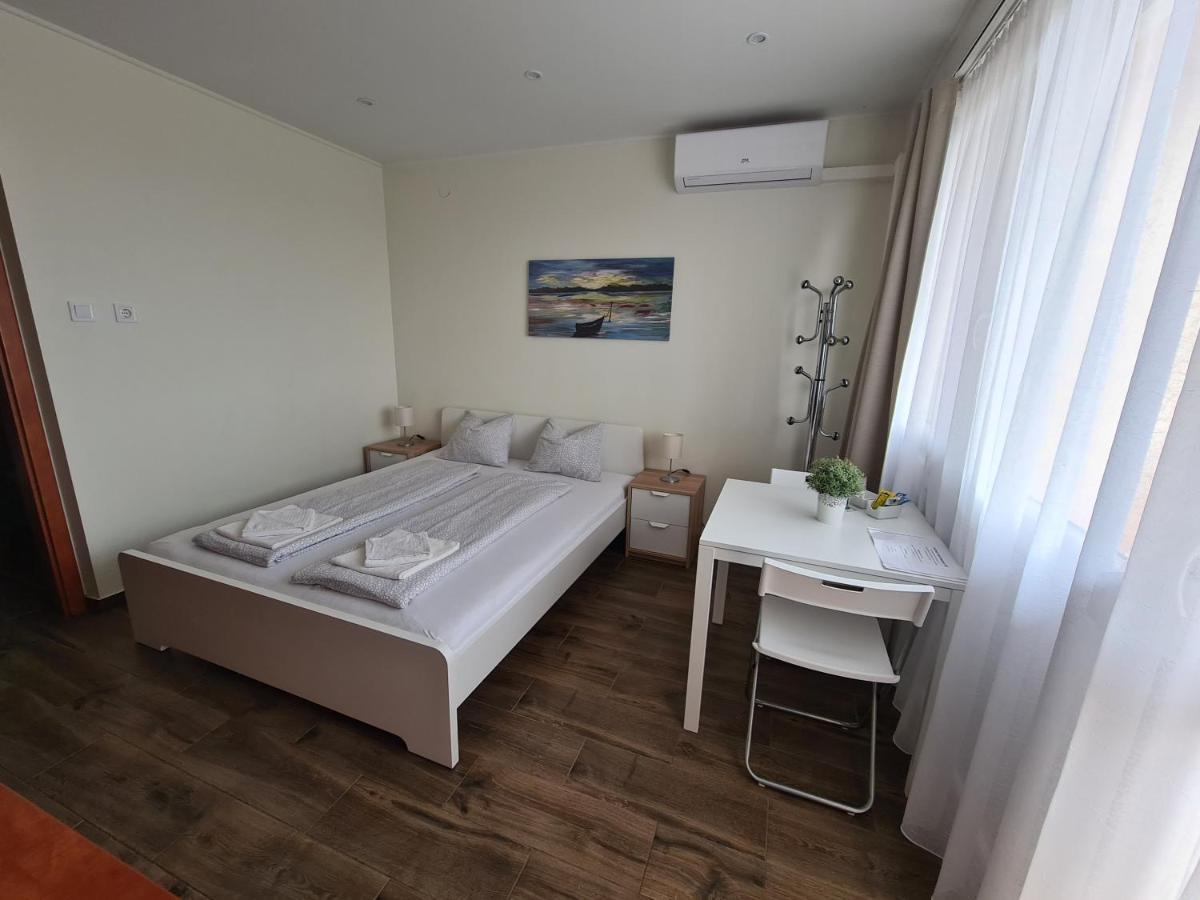 Surman Apartmanok Siófok Exteriör bild