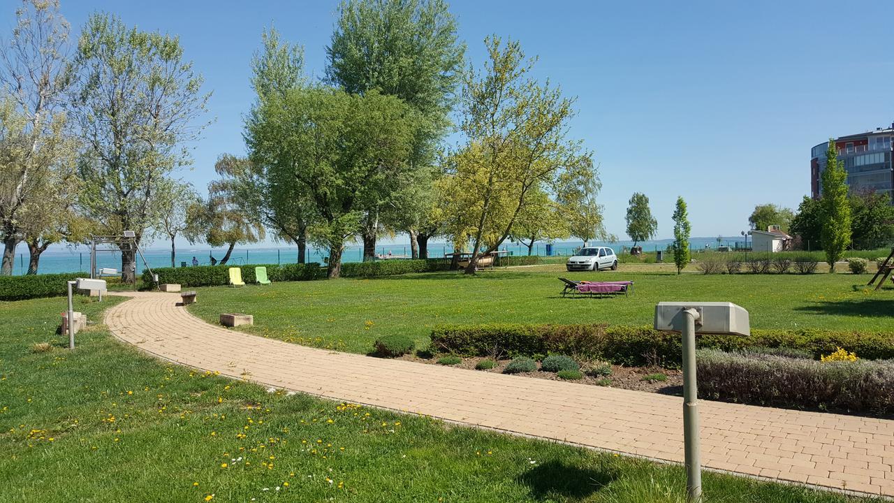 Surman Apartmanok Siófok Exteriör bild